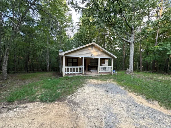 99 Reed Rd, Trenton, GA 30752