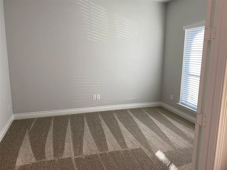 2102 Marian Lee Ln — Photo 24