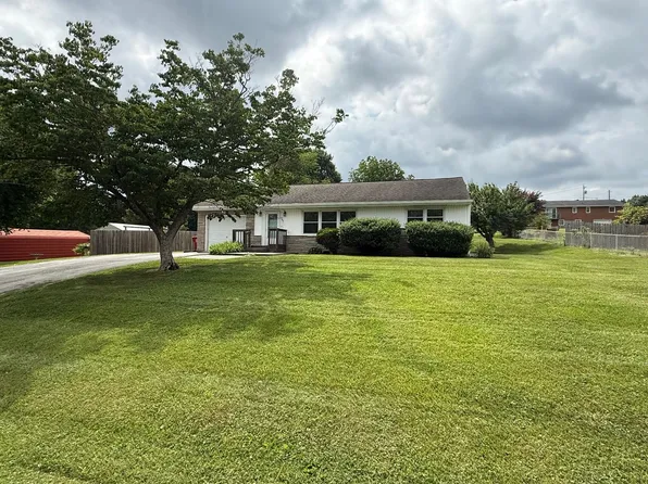 607 Ridgeview Dr, Johnson City, TN 37604