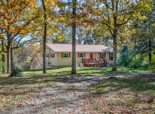 226 Hickory Ln, Lookout Mountain, GA 30750