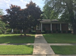 101 Autumn Dr, Sikeston, MO 63801