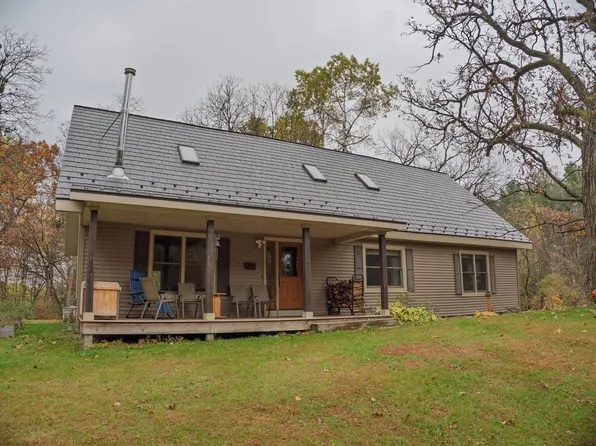 2829 Evergreen DRIVE, Cambridge, WI 53523