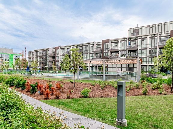 2nd image of 415 Sea Ray Ave #126