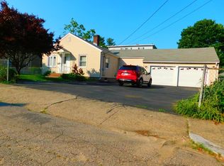 4 13th St, Attleboro, MA 02703