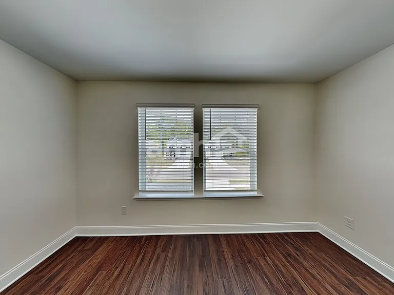 13009 Redwind Dr — Photo 27