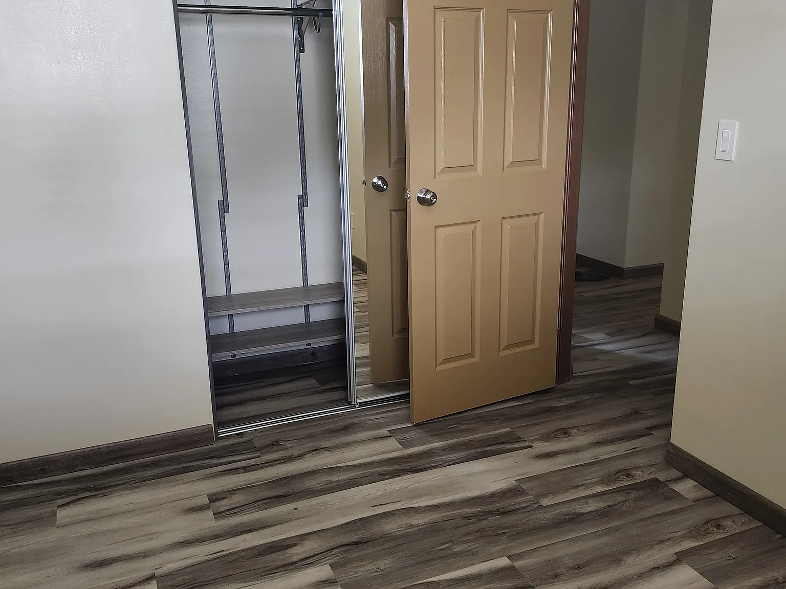 2 bed, 1200 sqft, $1,800 — Photo 4