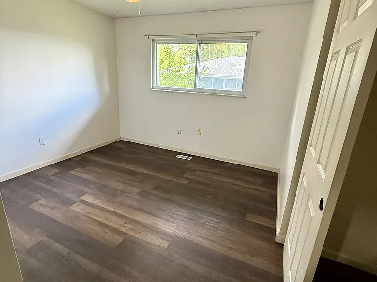 3049 E Stroop Rd — Photo 10