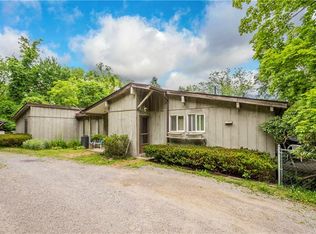 356 Blue Run Rd, Cheswick, PA 15024