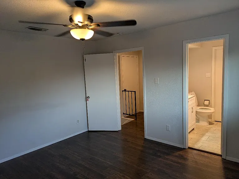 1041 Melissa Ln — Photo 15