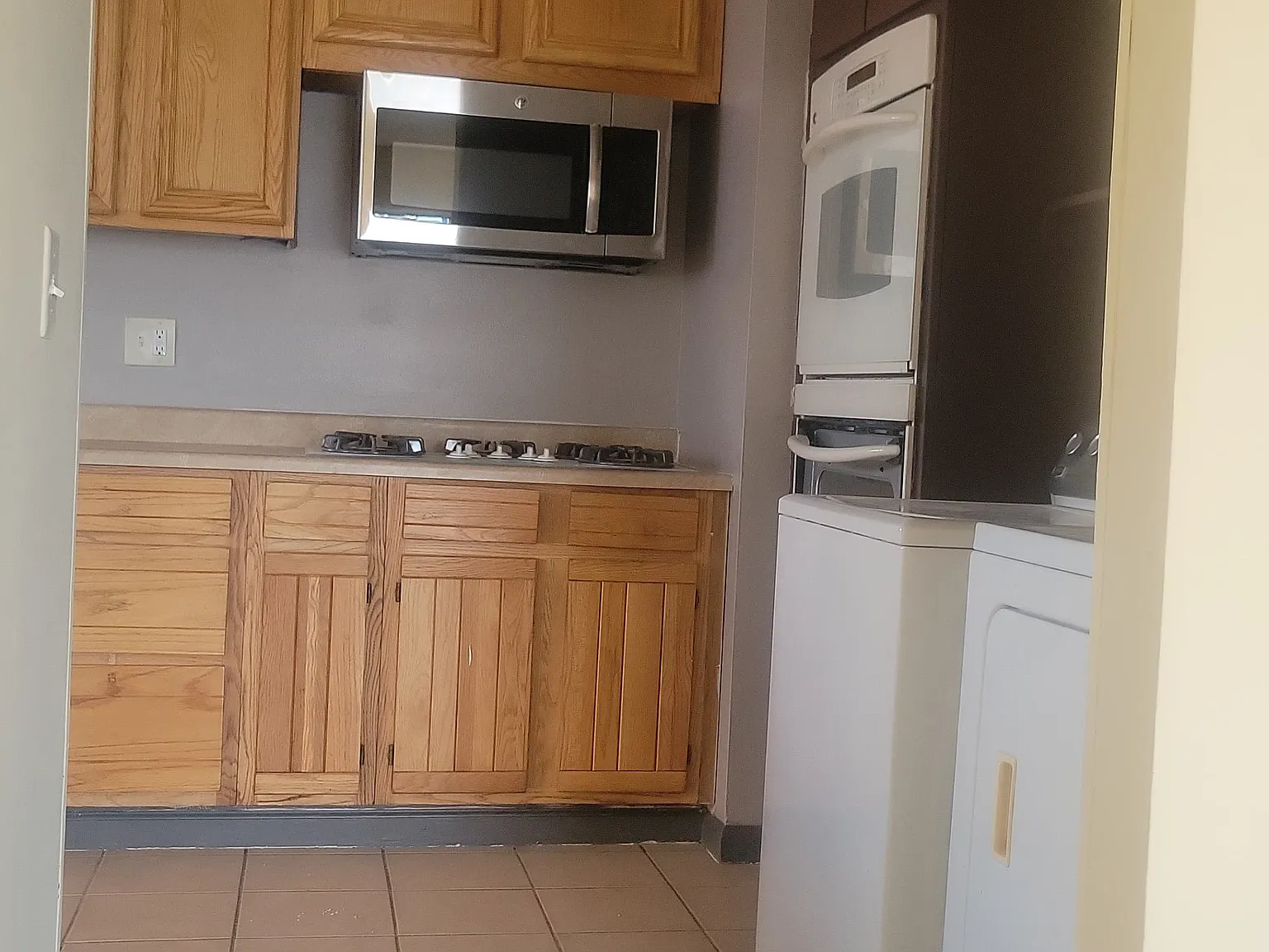 3 bed, 1438 sqft, $2,100 — Photo 4