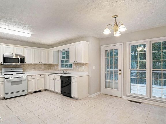 5th image of 5523 Forest Dr