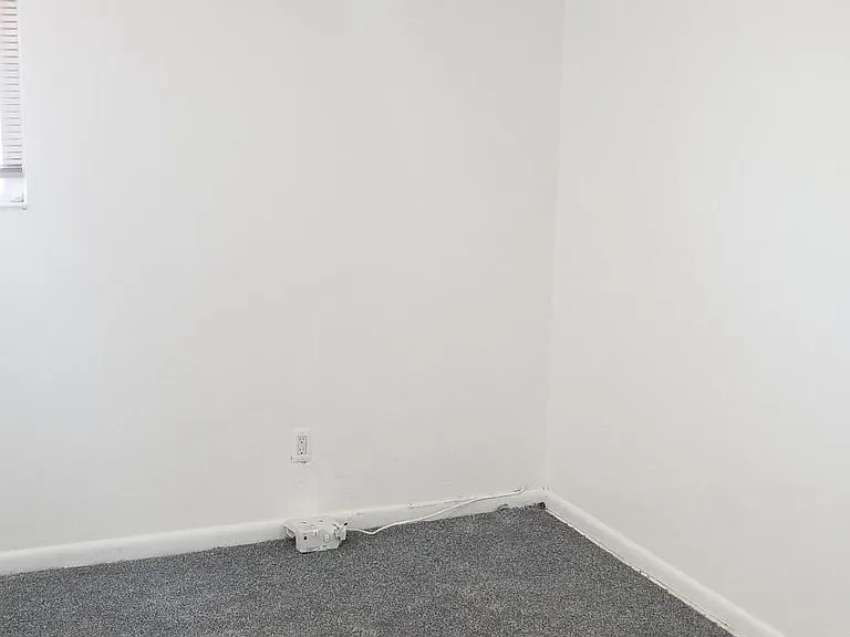 9418 Kirkwood Rd — Photo 12