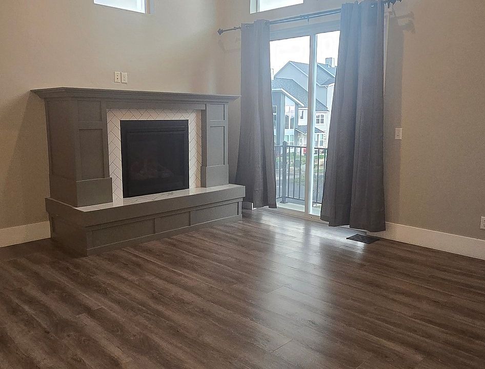 1st image of 914 S 2610 E