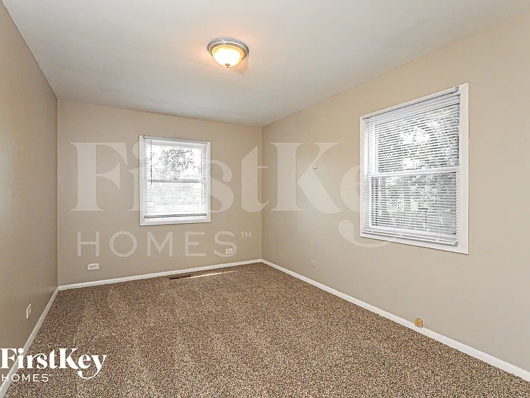 611 Oakwood Dr — Photo 14