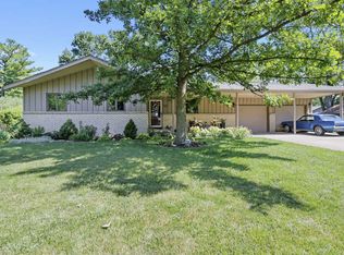 2412 Slayback St, Urbana, IL