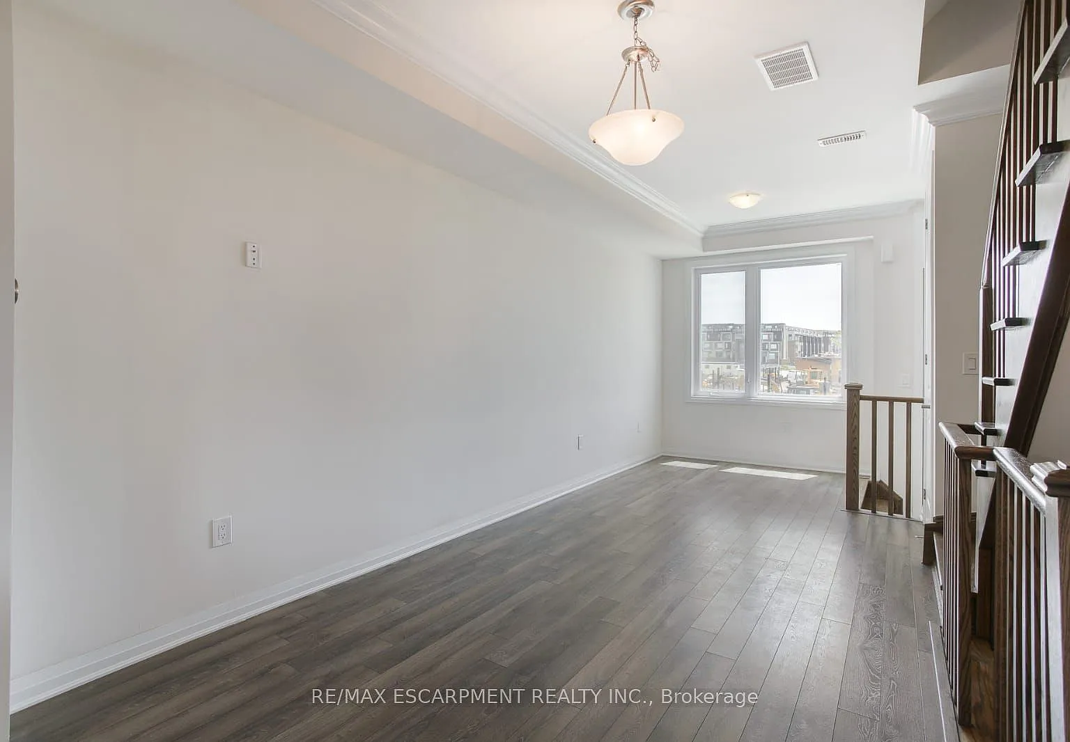 3 bed, $3,400 — Photo 4