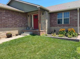 742 S Shade Ct, Andover, KS 67002