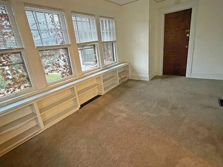 1338 Washtenaw Ave — Photo 18