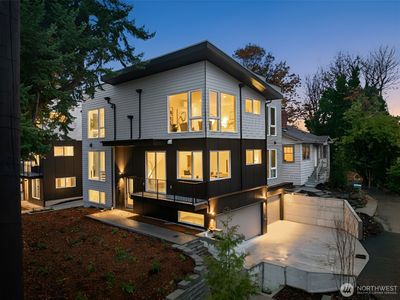 2103 SW Genesee Street, Seattle, WA, 98106