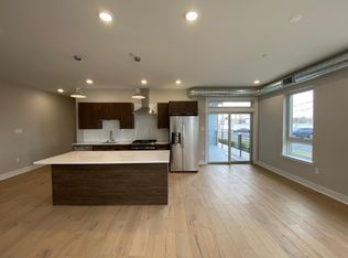 3201 Capri Dr #C1O1, Philadelphia, PA 19145