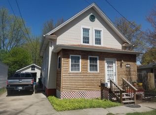 407 E Maple Ave, La Porte, IN 46350