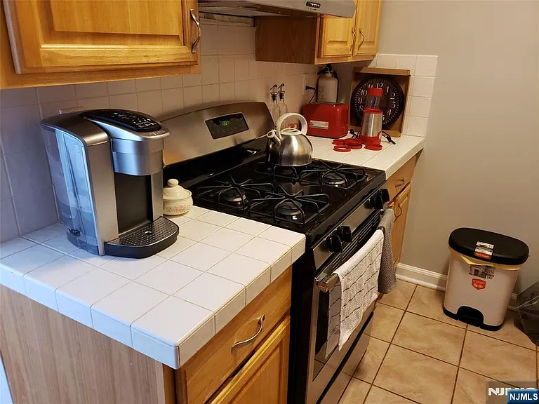6050 Kennedy Blvd E #12D — Photo 4