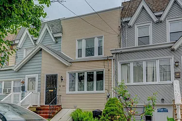 91-36 88th Street in Woodhaven