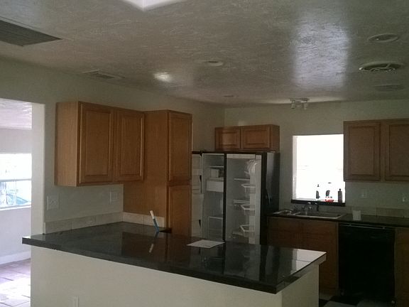 3rd image of 1615 Loretta Ave NW