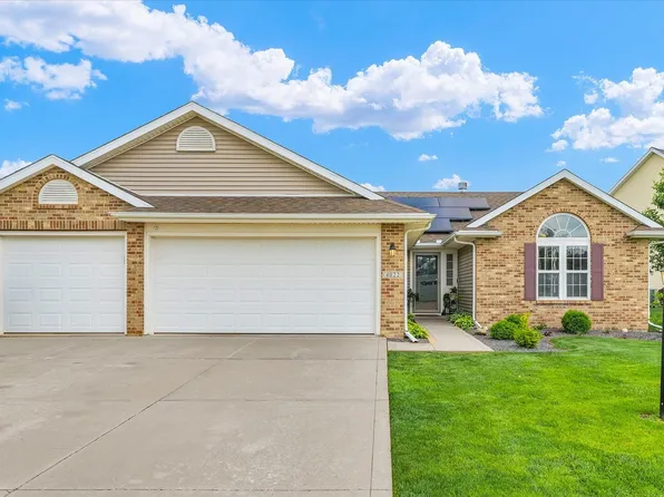 4022 Orchard Ln, Monticello, IL 61856