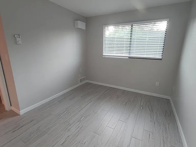 9717 NE Juanita Dr #A-103 — Photo 17