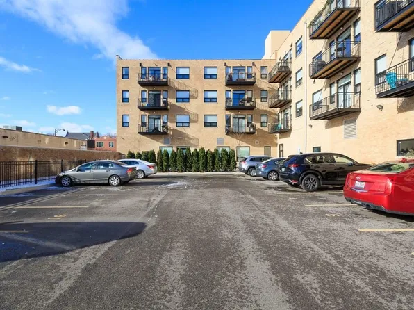 5427 N Broadway, 5427 N Broadway #2F, Chicago, IL 60640