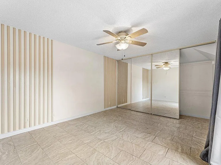 6115 Seven Springs Blvd — Photo 17