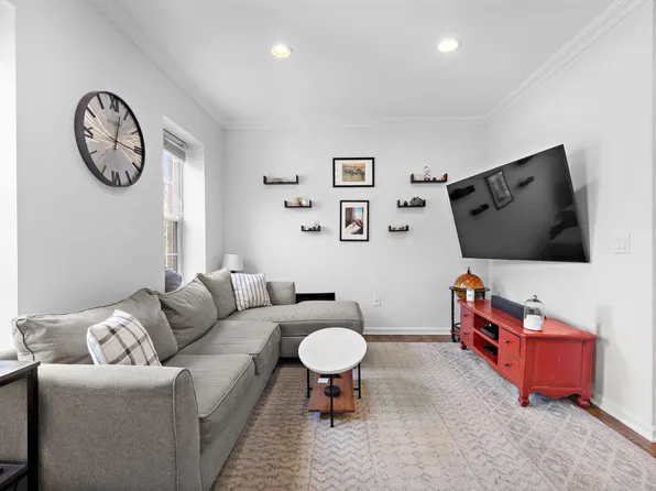 509 Willow Avenue 2 image 3 of 15