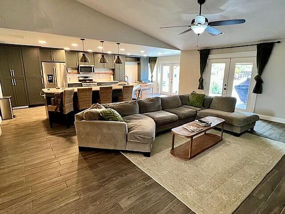 5th image of 2637 S Virmargo Court