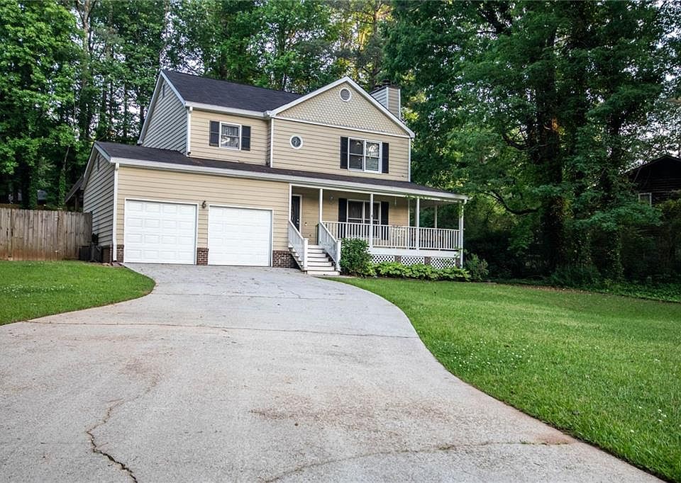 1st image of 4894 Lake Forest Dr SE