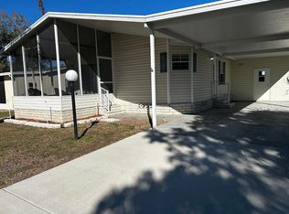 4542 Tangelo Dr, Zephyrhills, FL 33541
