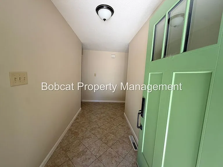 616 Pioche St — Photo 3