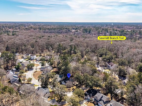 5th image of 307 Arbor Oaks Dr