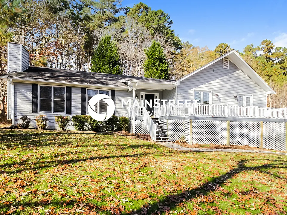 18 Rock Crest Cir SE
