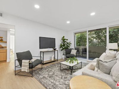 1025 N Kings Rd APT 113, West Hollywood, CA, 90069