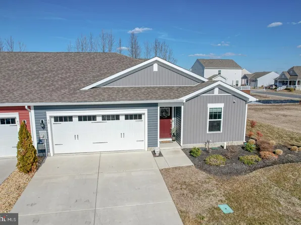 39 Radley Dr, Smyrna, DE 19977