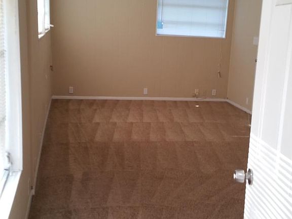 2nd image of 134 N Montclair Ave