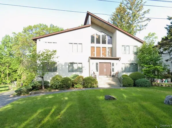 9 Carlton Lane, Monsey, NY 10952