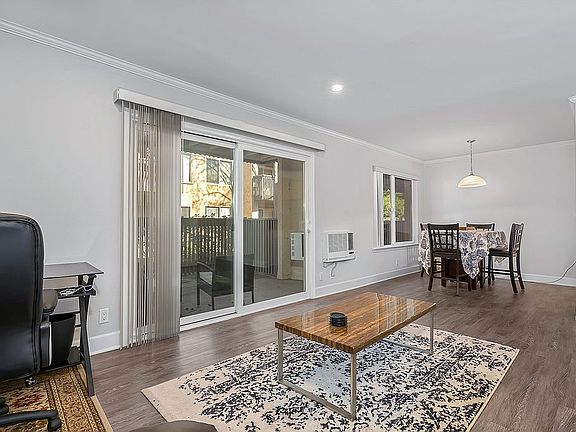5th image of 8541 Villa La Jolla Dr APT A