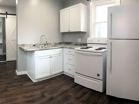 4th image of 507 S Center St APT 3