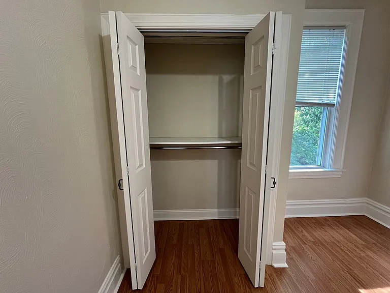 837 Highview St #2 — Photo 16
