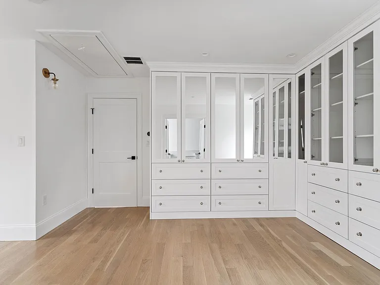 45 Lakeview Ave — Photo 12