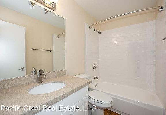 4th image of 1415 NW 62nd St APT 5