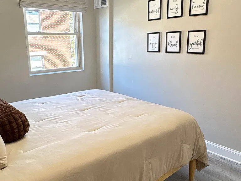 1520-1524 Queen St NE #1522-1 — Photo 18
