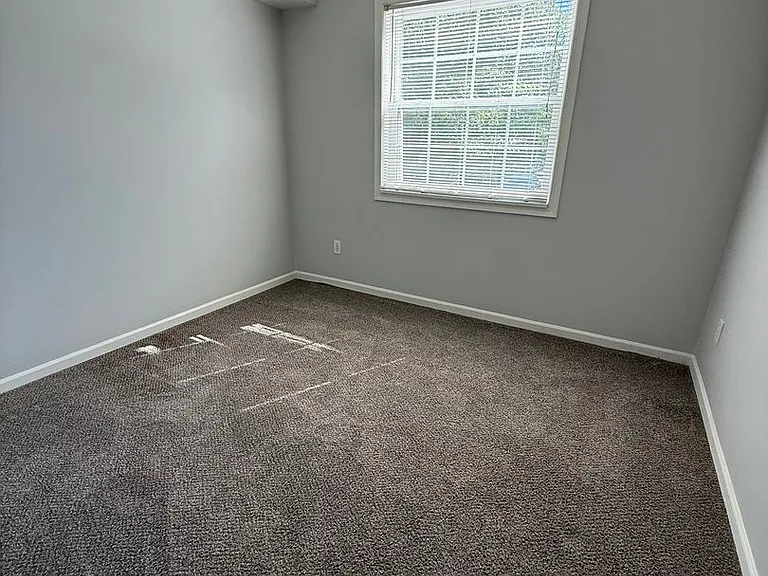 Foxfire West Apartments — Photo 48